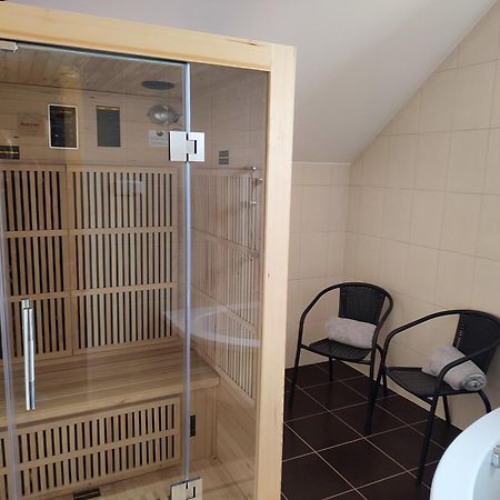 Penzion A Restaurace Na Salasi Hutisko Εξωτερικό φωτογραφία